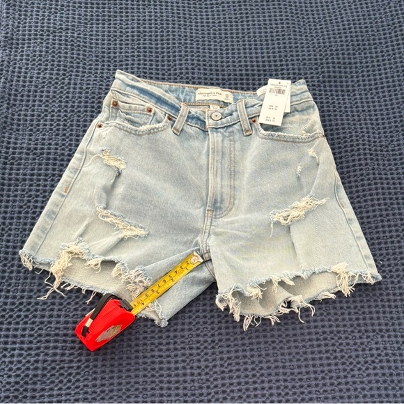 ABERCROMBIE denim shorts - Picture 3 of 3